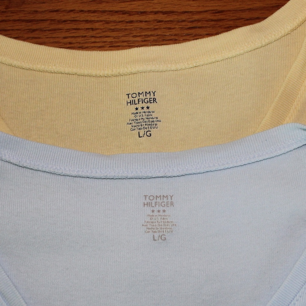 Tommy Hilfiger Tops Bundle of 2 tops Size Large - Picture 2 of 2